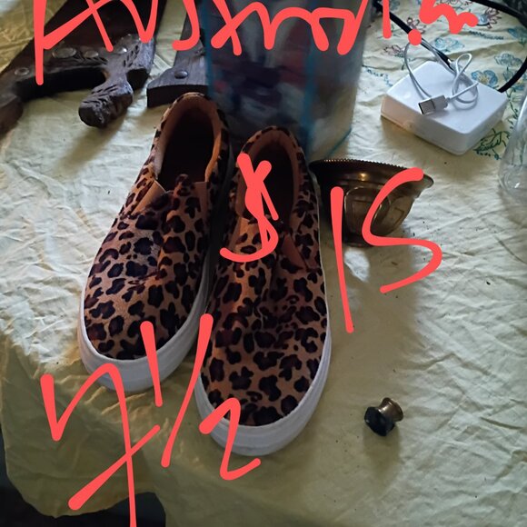 Garage sale - Picture 6 of 16